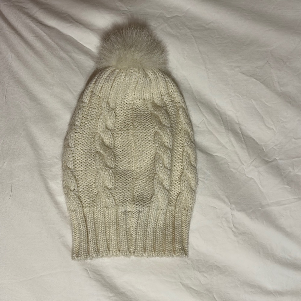 Parkhurst off white knit hat with fox fur Pom Pom